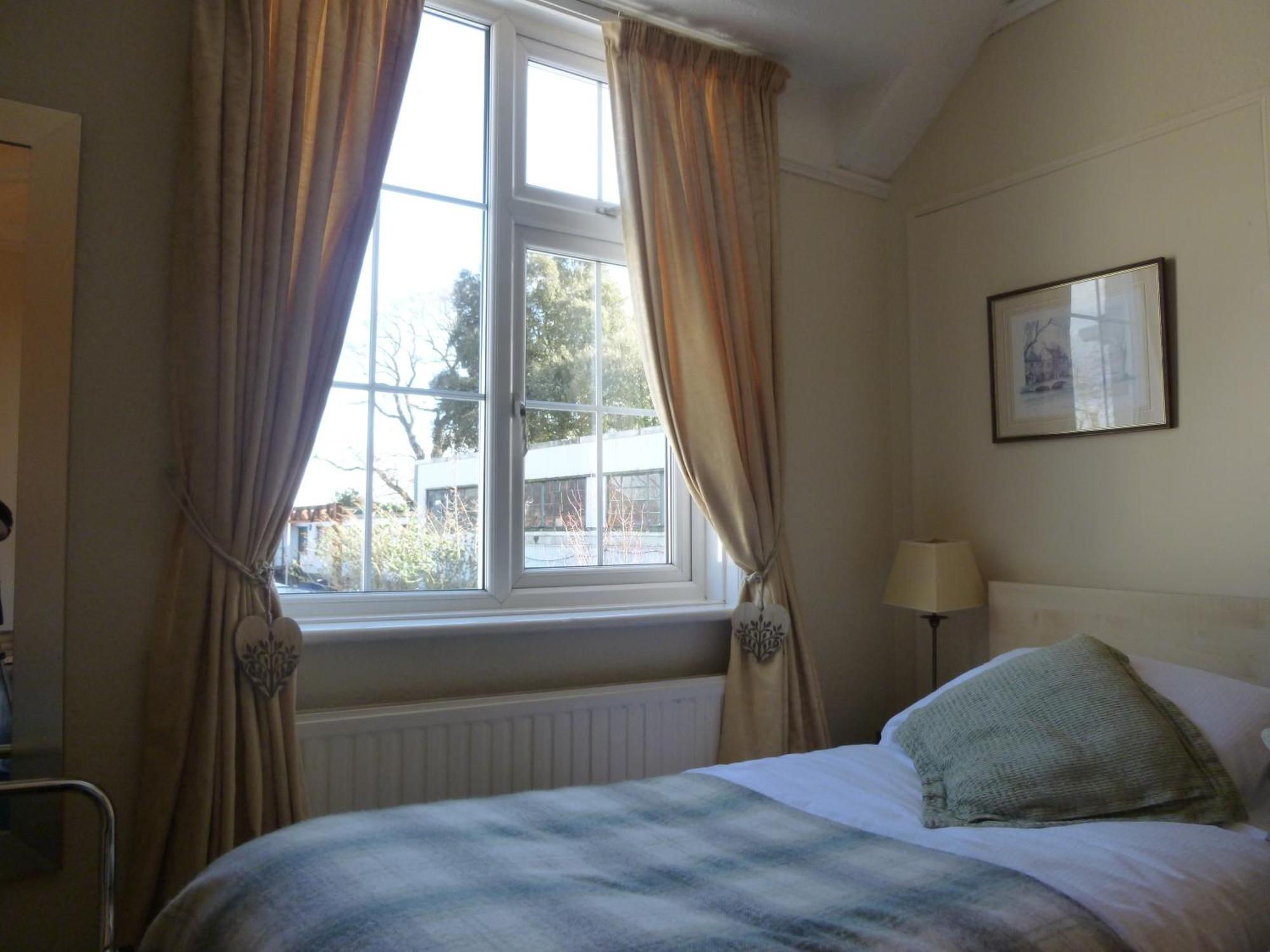 The Maples Bed & Breakfast Hythe  Room photo